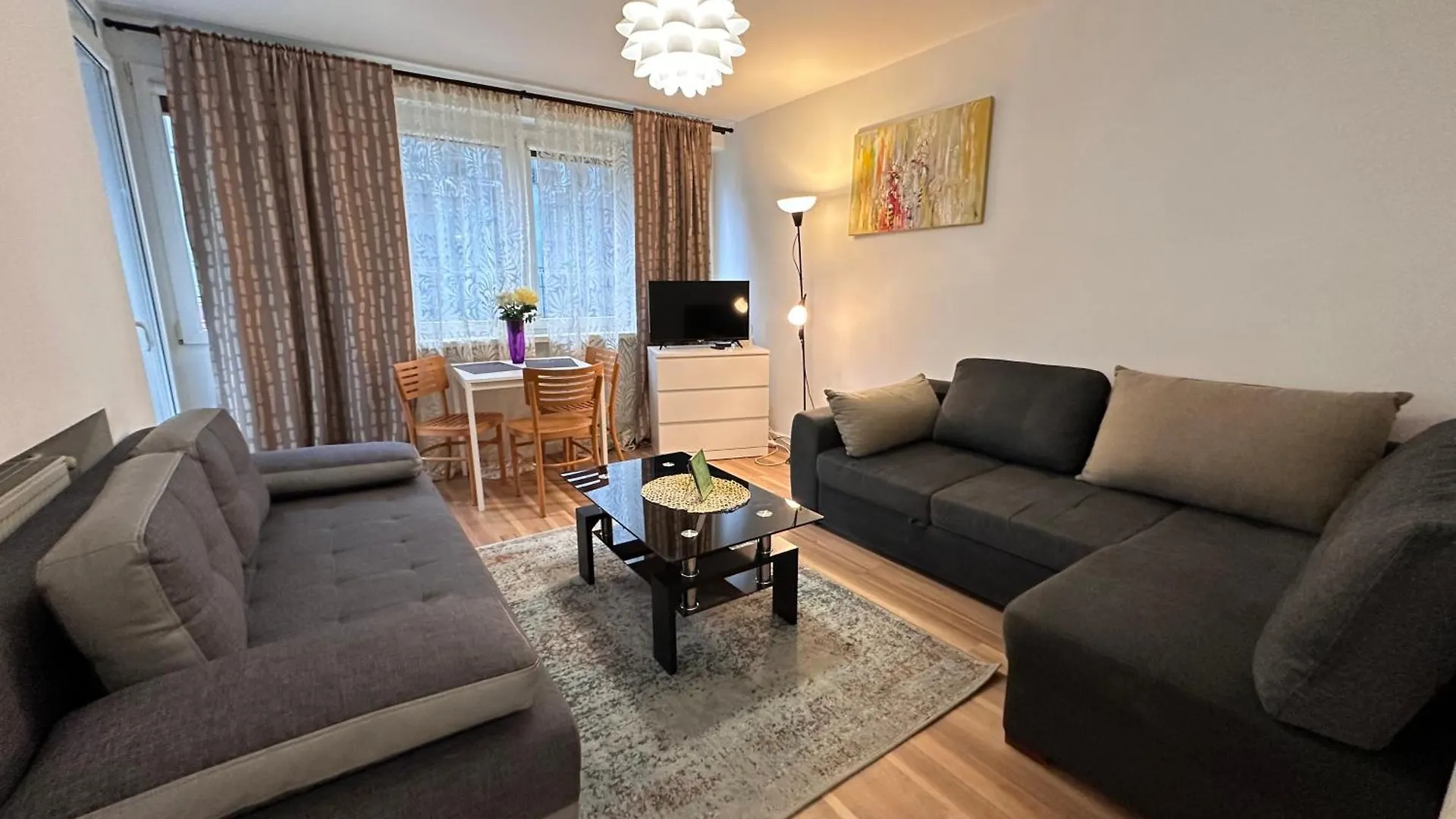 5Centrum Stanislawa Moniuszki10 Wi-Fi 1Gb Sek Warszawa